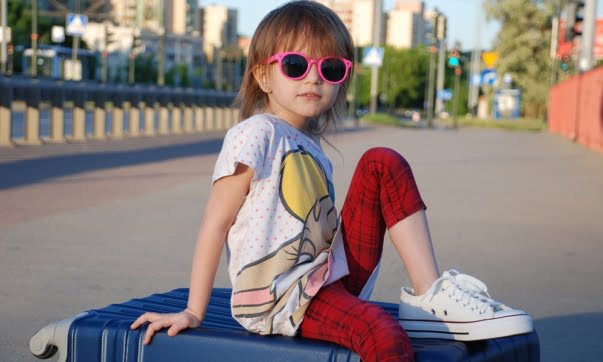 Jak i z czym podróżować, aby dziecko nie narzekało na nudę?